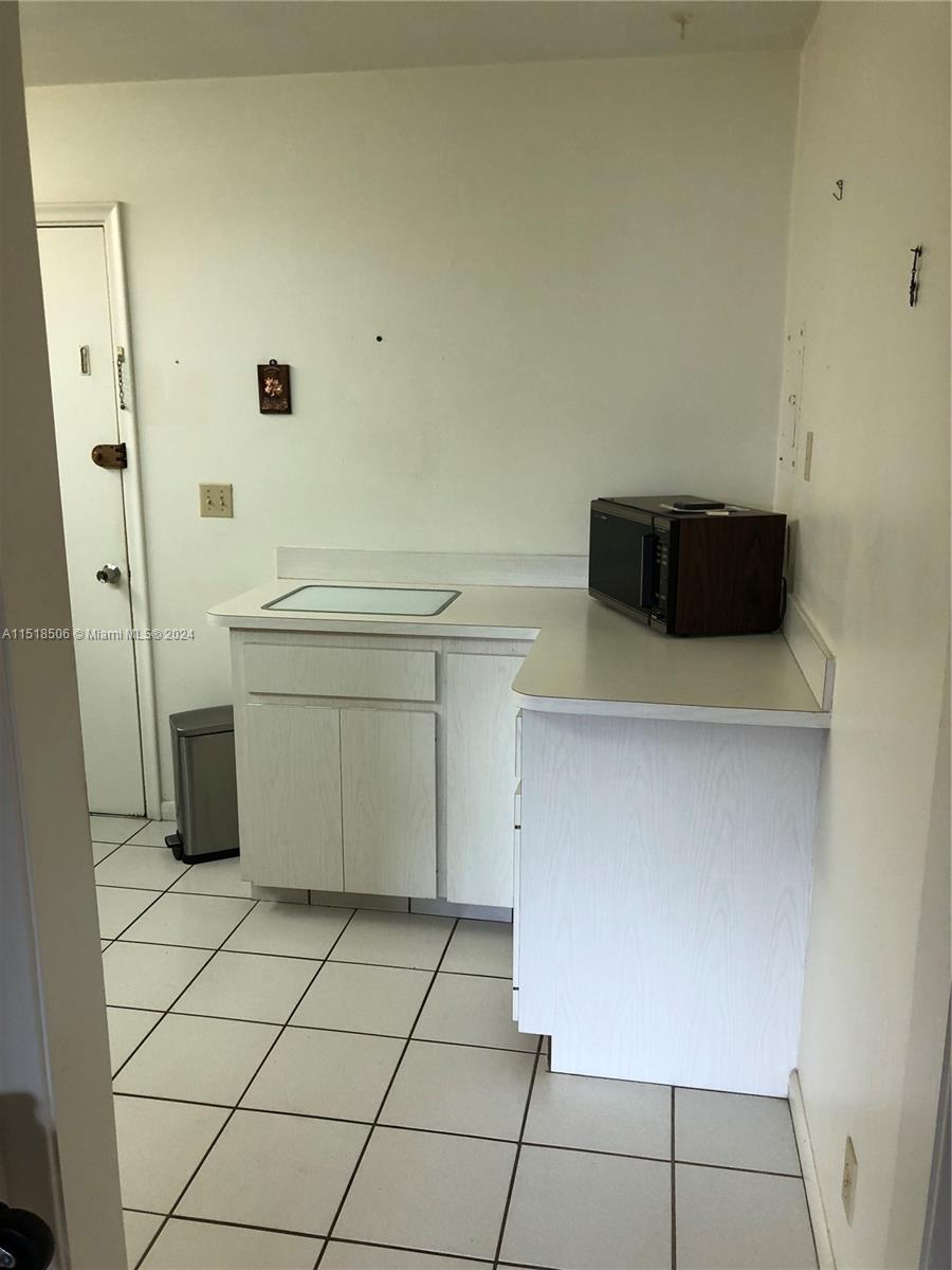 4751 21st St, Lauderhill, FL, 33313 United States, 1 Bedroom Bedrooms, ,1 BathroomBathrooms,Residential,For Sale,21st St,A11518506