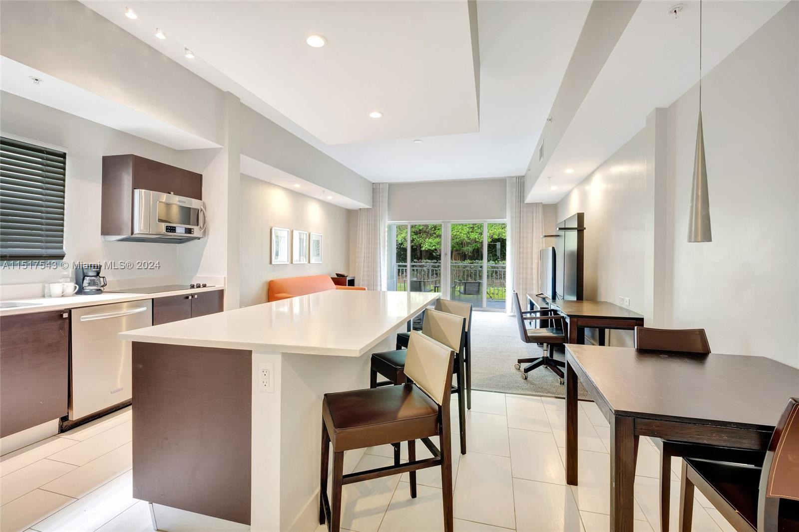 5300 NW 87th Ave 301, Doral, Florida 33178, 1 Bedroom Bedrooms, ,2 BathroomsBathrooms,Residential,For Sale,5300 NW 87th Ave 301,A11517543