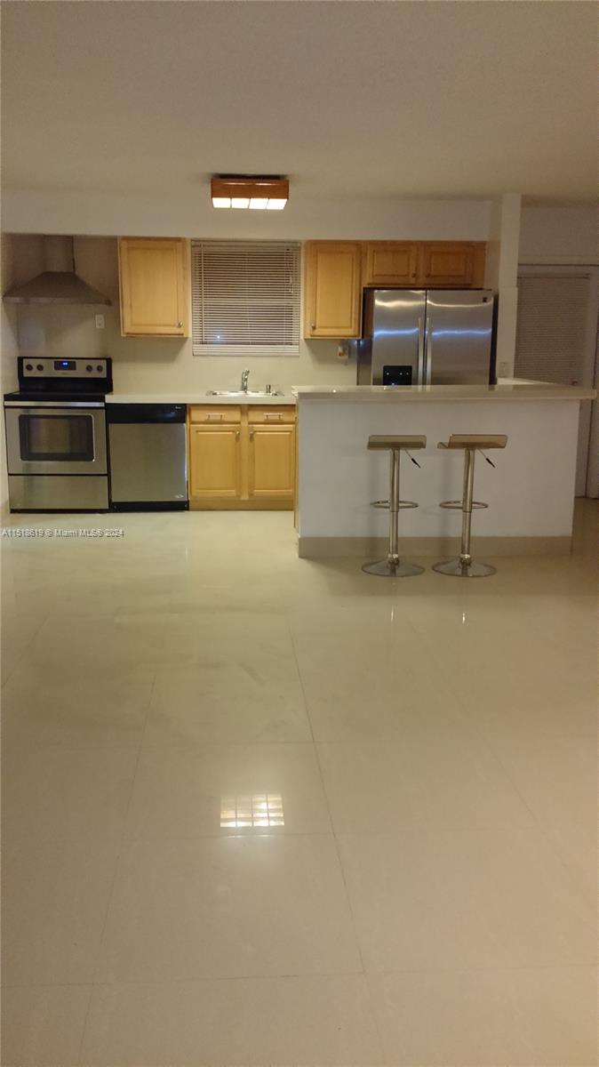 213 SW 5th St 0, Hallandale Beach, Florida 33009, 3 Bedrooms Bedrooms, ,2 BathroomsBathrooms,Residentiallease,For Rent,213 SW 5th St 0,A11518619