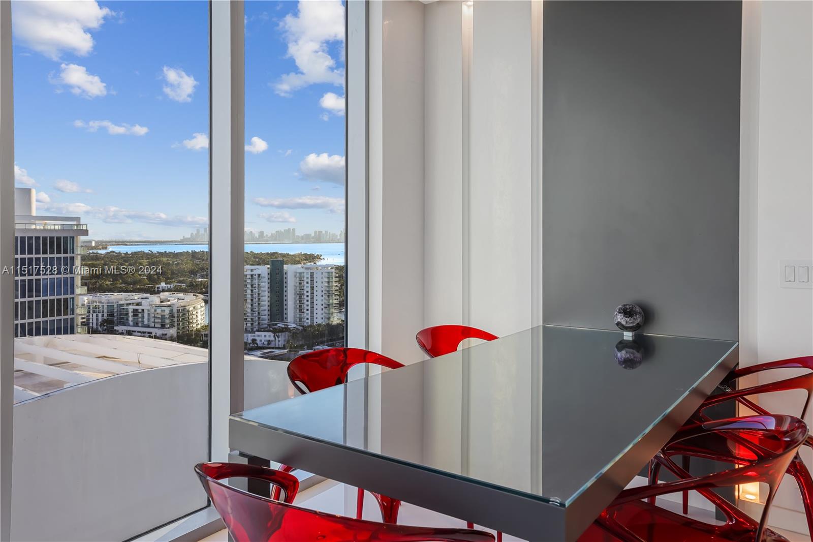 6899 Collins Ave, Miami Beach, FL, 33141 United States, 2 Bedrooms Bedrooms, ,2 BathroomsBathrooms,Residential,For Sale,Collins Ave,A11517528