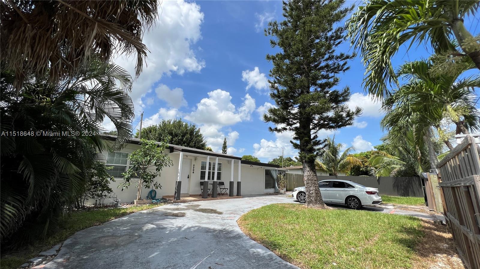 2206 13th St, Fort Lauderdale, FL, 33312 United States, 3 Bedrooms Bedrooms, ,2 BathroomsBathrooms,Residential,For Sale,13th St,A11518648