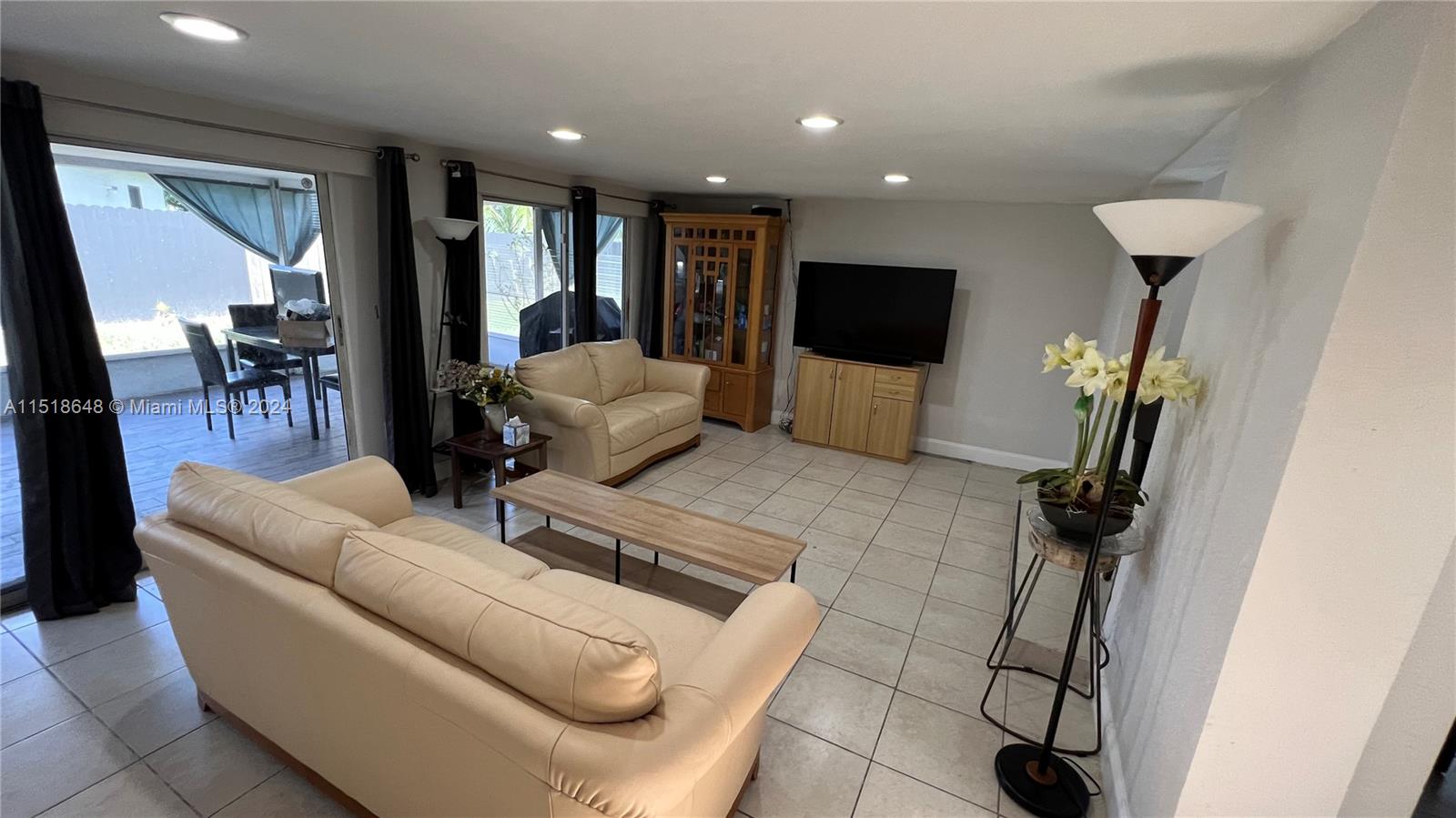 2206 13th St, Fort Lauderdale, FL, 33312 United States, 3 Bedrooms Bedrooms, ,2 BathroomsBathrooms,Residential,For Sale,13th St,A11518648