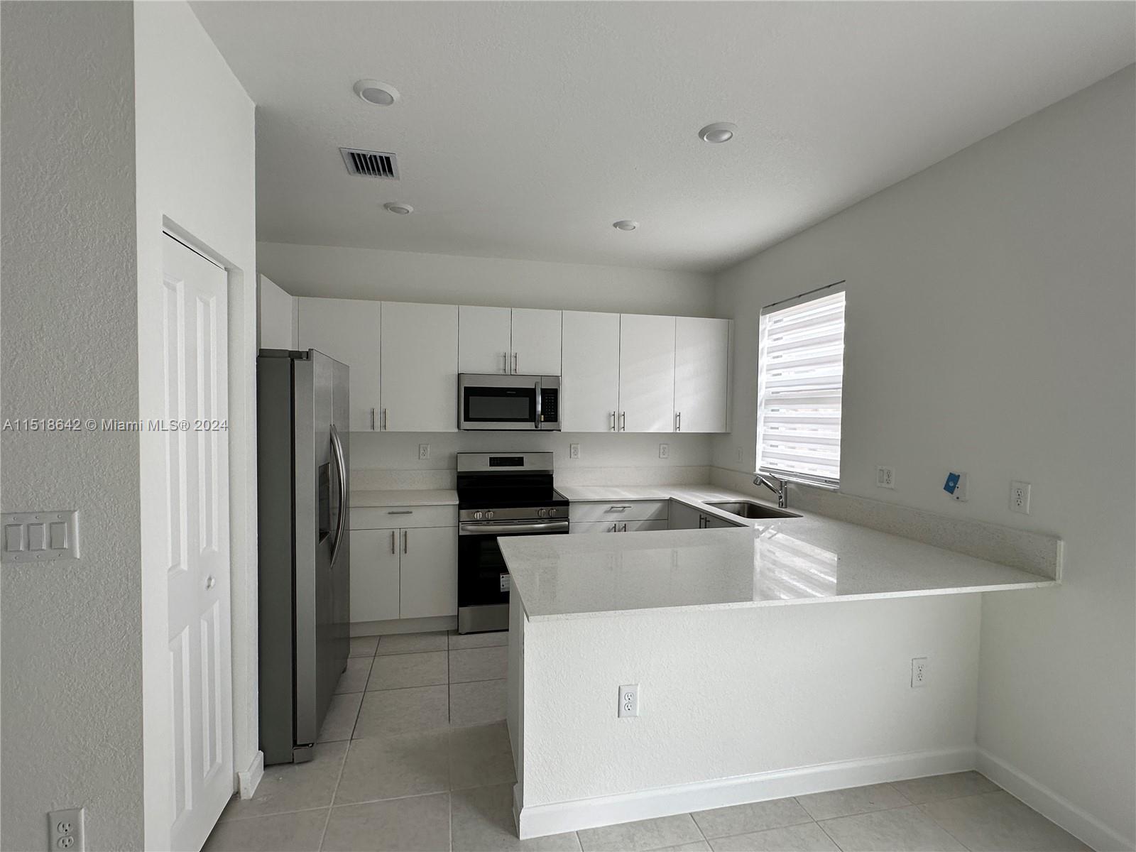 12886 SW 233rd Ter, Homestead, Florida 33032, 3 Bedrooms Bedrooms, ,2 BathroomsBathrooms,Residentiallease,For Rent,12886 SW 233rd Ter,A11518642