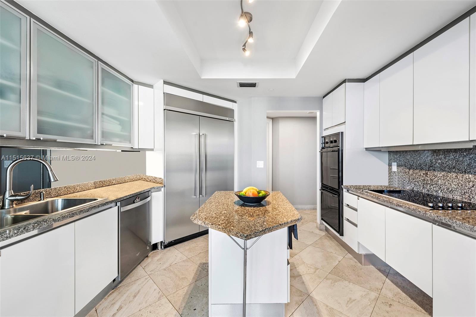 445 Grand Bay Dr, Key Biscayne, FL, 33149 United States, 3 Bedrooms Bedrooms, ,4 BathroomsBathrooms,Residential,For Sale,Grand Bay Dr,A11515637