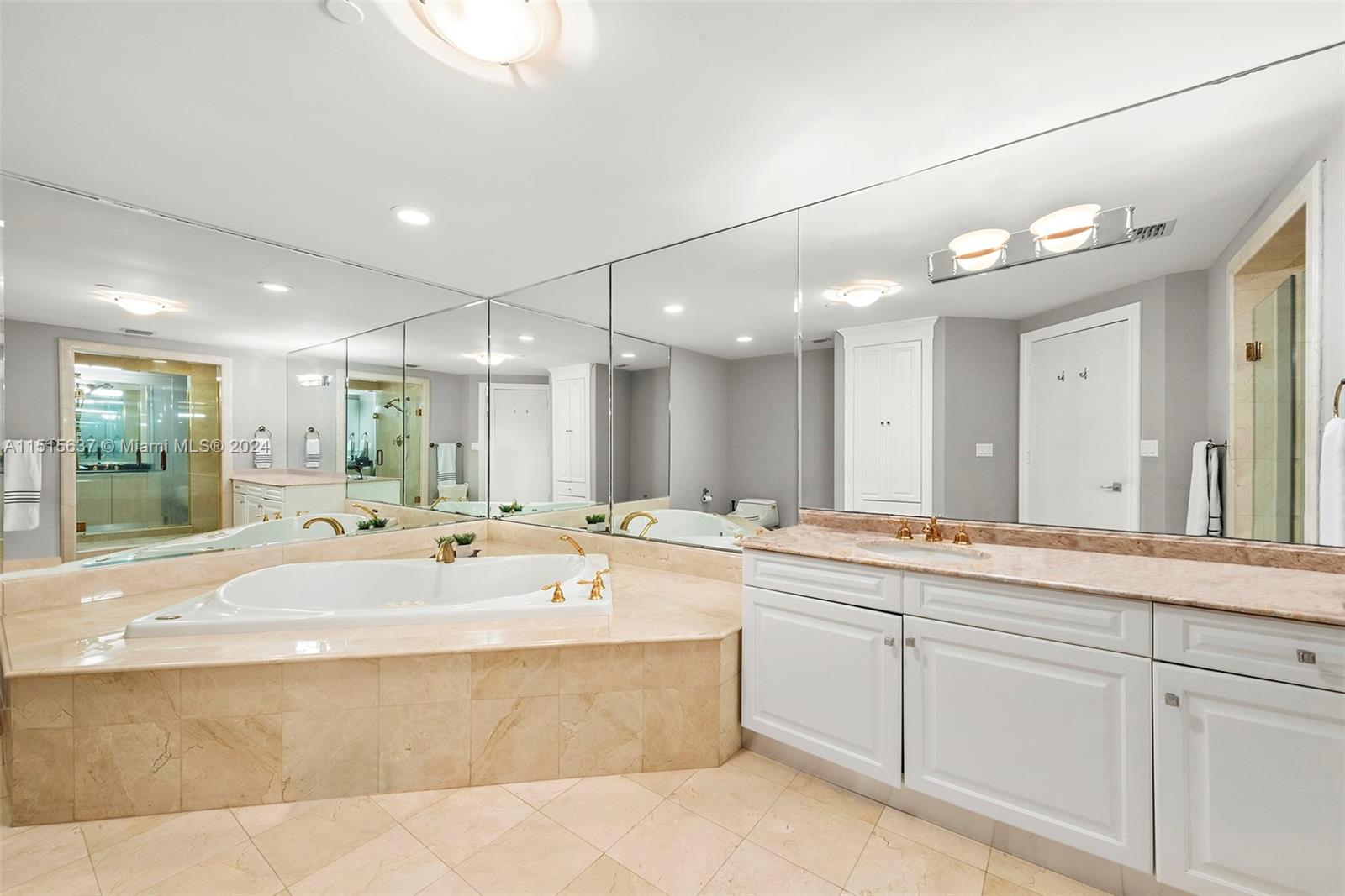 445 Grand Bay Dr, Key Biscayne, FL, 33149 United States, 3 Bedrooms Bedrooms, ,4 BathroomsBathrooms,Residential,For Sale,Grand Bay Dr,A11515637