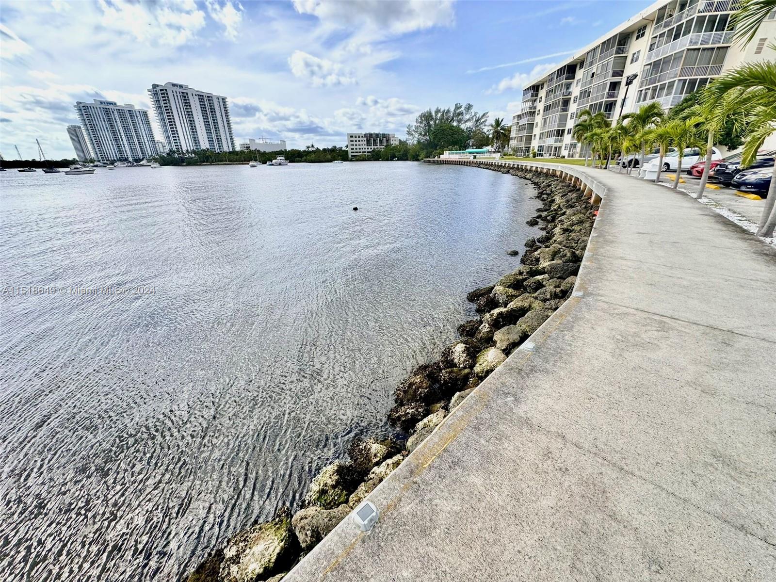 2905 Point East Dr L102, Aventura, FL 33160, 1 Bedroom Bedrooms, ,1 BathroomBathrooms,Residential,For Sale,Point East Dr,A11518649