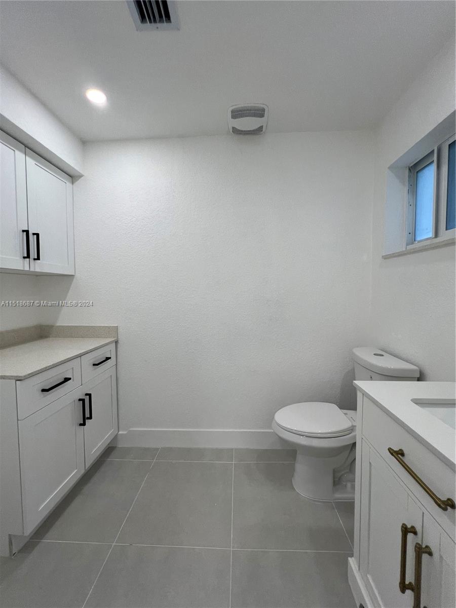 5511 NW 1st Ave 5511, Miami, Florida 33127, 3 Bedrooms Bedrooms, ,2 BathroomsBathrooms,Residentiallease,For Rent,5511 NW 1st Ave 5511,A11518687