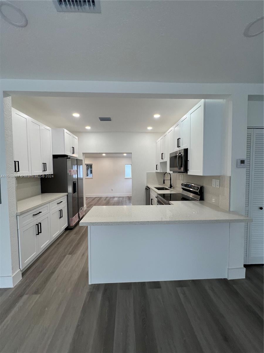 5511 NW 1st Ave 5511, Miami, Florida 33127, 3 Bedrooms Bedrooms, ,2 BathroomsBathrooms,Residentiallease,For Rent,5511 NW 1st Ave 5511,A11518687