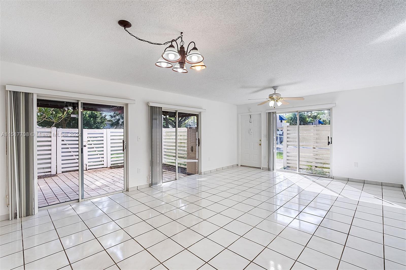 Living Room / Dining Room