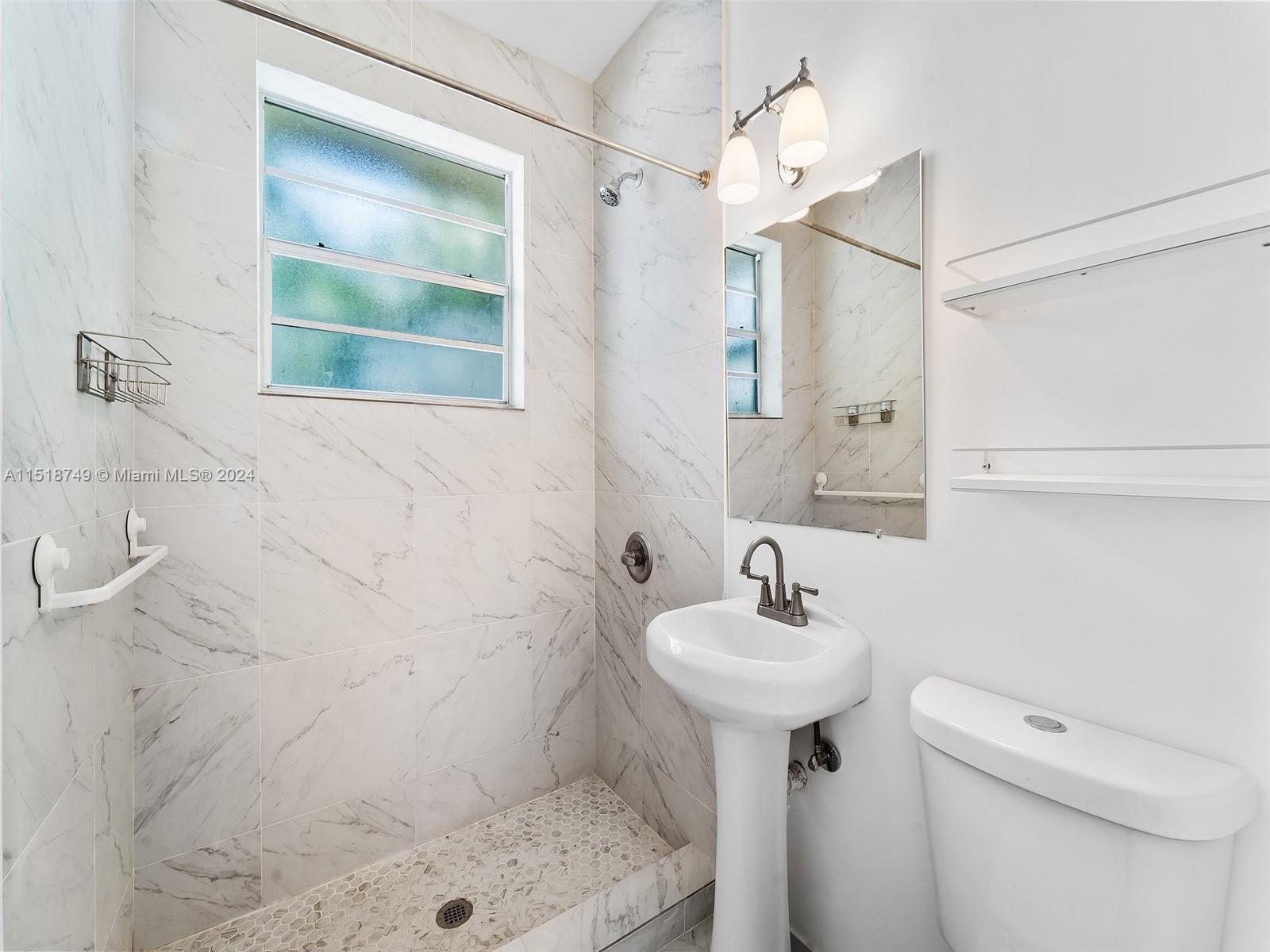 6945 Rue Vendome 3, Miami Beach, Florida 33141, 1 Bedroom Bedrooms, ,1 BathroomBathrooms,Residentiallease,For Rent,6945 Rue Vendome 3,A11518749