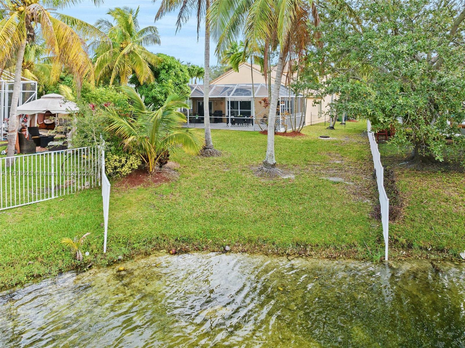 1148 133rd Ave, Pembroke Pines, FL, 33028 United States, 4 Bedrooms Bedrooms, ,2 BathroomsBathrooms,Residential,For Sale,133rd Ave,A11518623