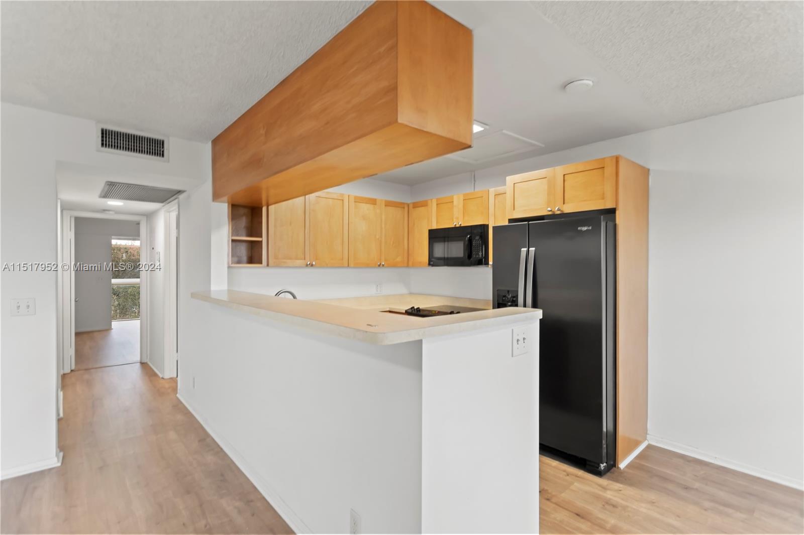 13355 SW 9th Ct 417H, Pembroke Pines, Florida 33027, 2 Bedrooms Bedrooms, ,2 BathroomsBathrooms,Residential,For Sale,13355 SW 9th Ct 417H,A11517952