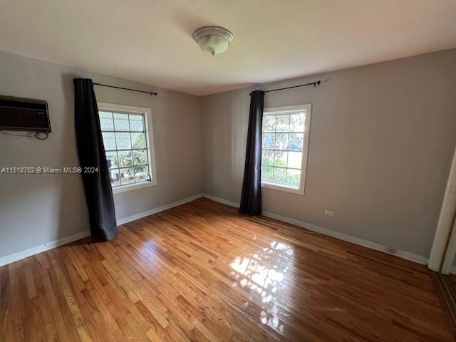 Listing Photo 8