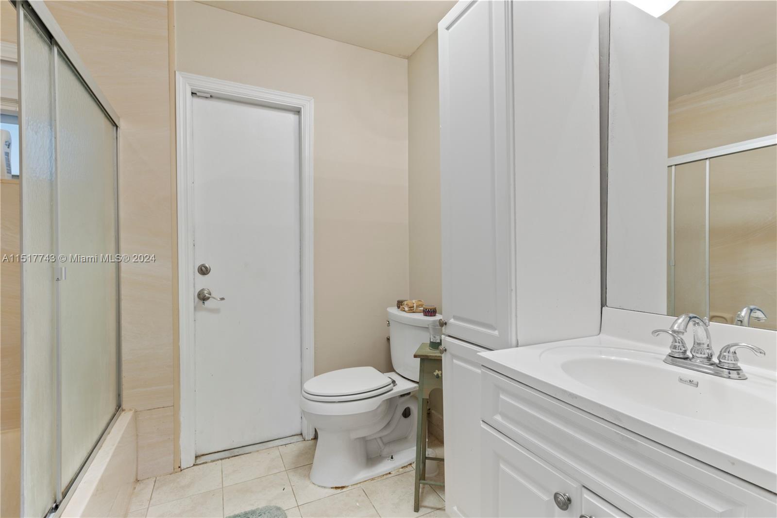 Listing Photo 10