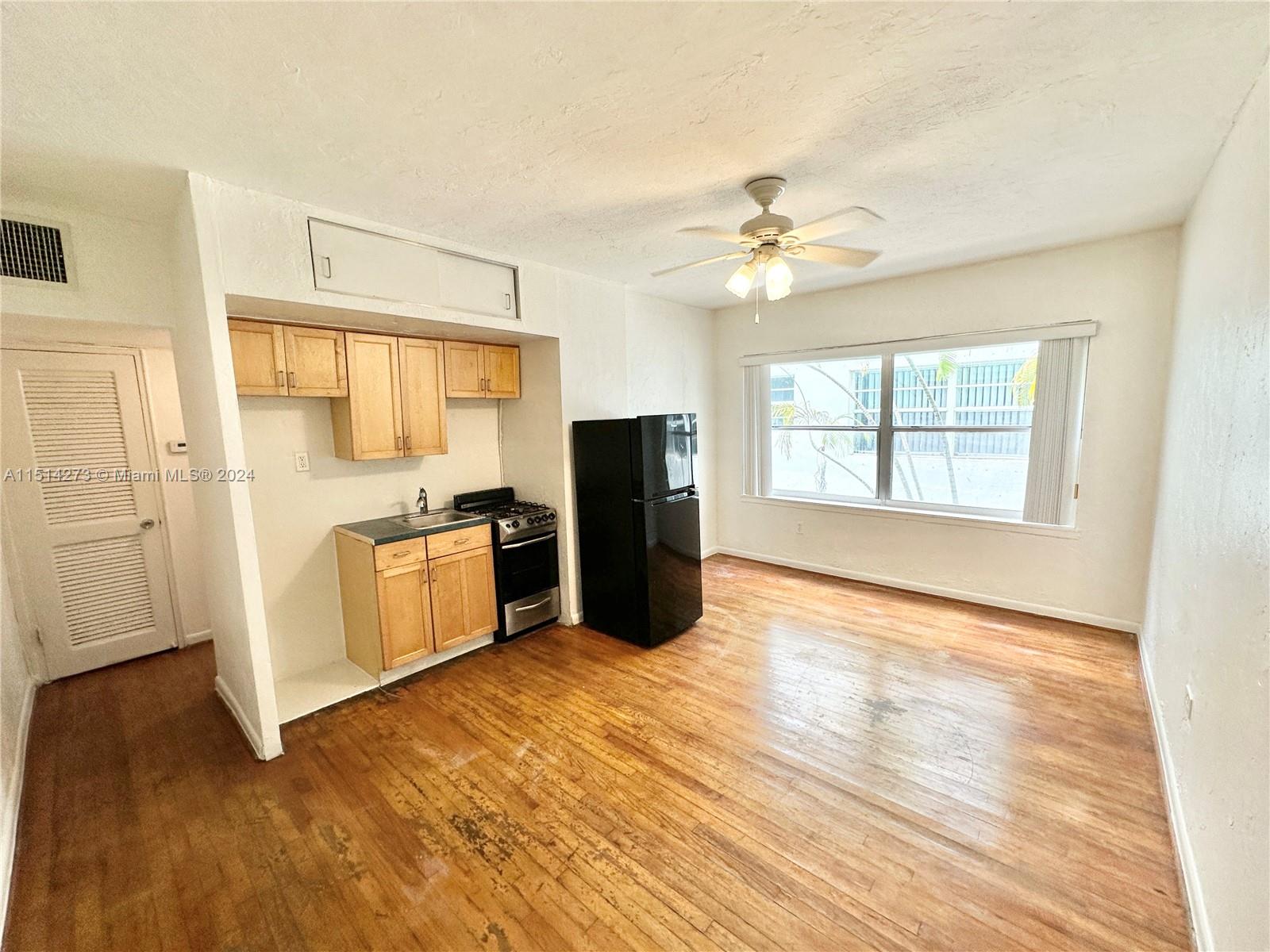 1555 Pennsylvania Avenue 105, Miami Beach, Florida 33139, 1 Bedroom Bedrooms, ,1 BathroomBathrooms,Residential,For Sale,1555 Pennsylvania Avenue 105,A11514273
