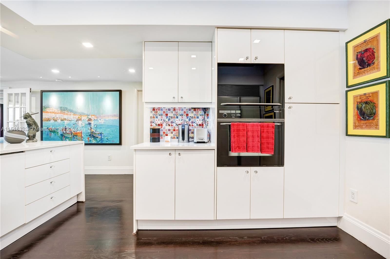 1455 Ocean Dr 904, Miami Beach, FL 33139, 1 Bedroom Bedrooms, ,2 BathroomsBathrooms,Residential,For Sale,Ocean Dr,A11516332