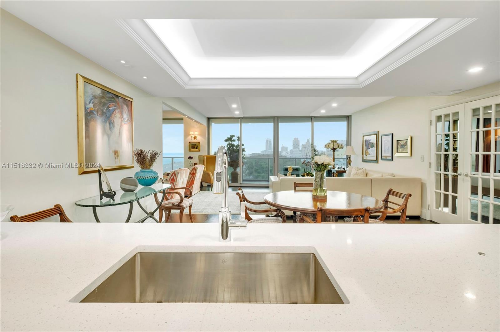 1455 Ocean Dr 904, Miami Beach, FL 33139, 1 Bedroom Bedrooms, ,2 BathroomsBathrooms,Residential,For Sale,Ocean Dr,A11516332