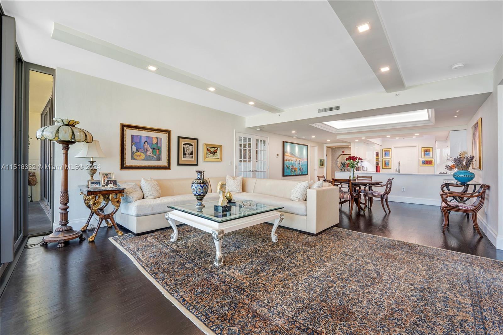 1455 Ocean Dr 904, Miami Beach, FL 33139, 1 Bedroom Bedrooms, ,2 BathroomsBathrooms,Residential,For Sale,Ocean Dr,A11516332