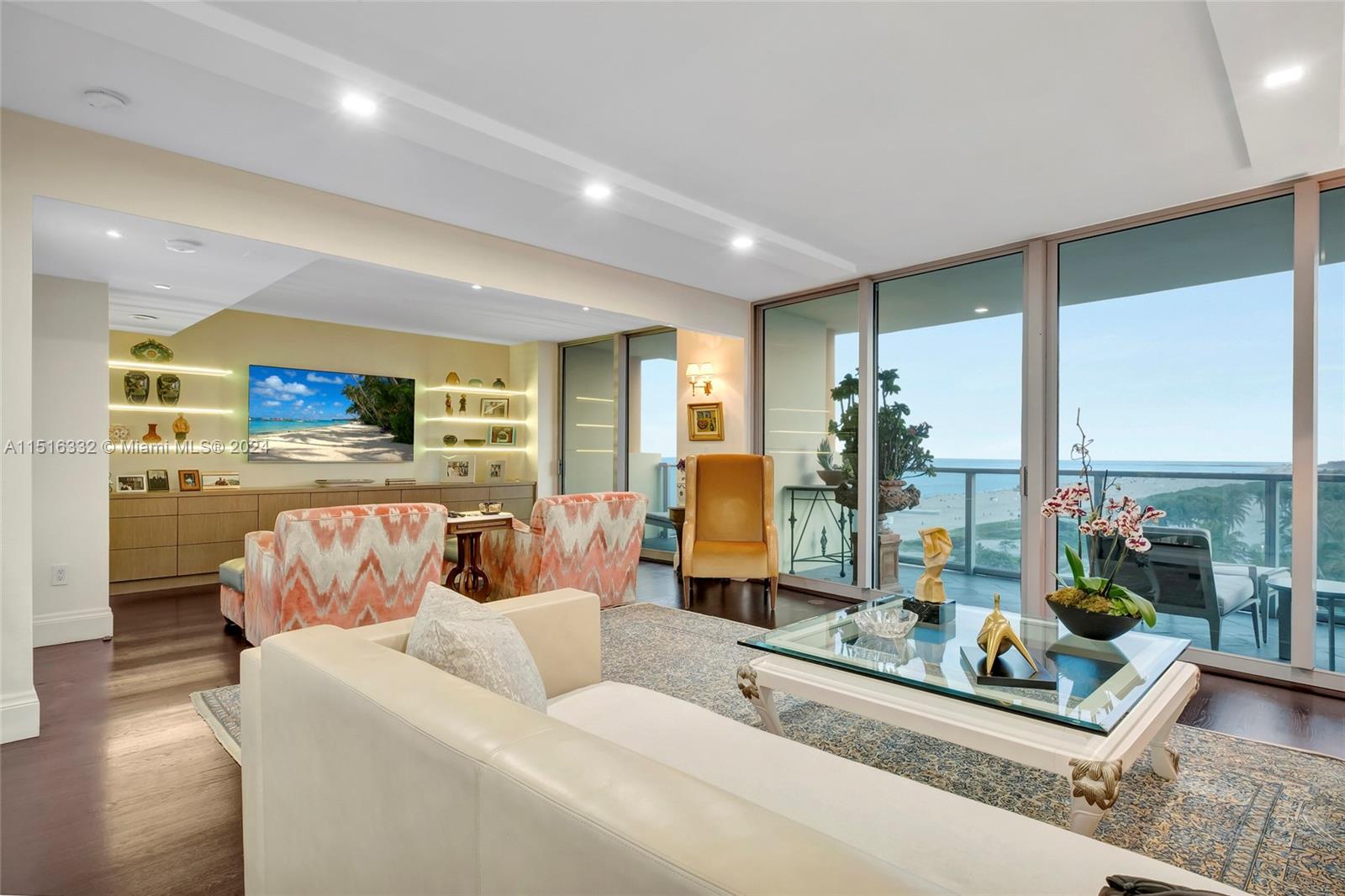 1455 Ocean Dr 904, Miami Beach, FL 33139, 1 Bedroom Bedrooms, ,2 BathroomsBathrooms,Residential,For Sale,Ocean Dr,A11516332