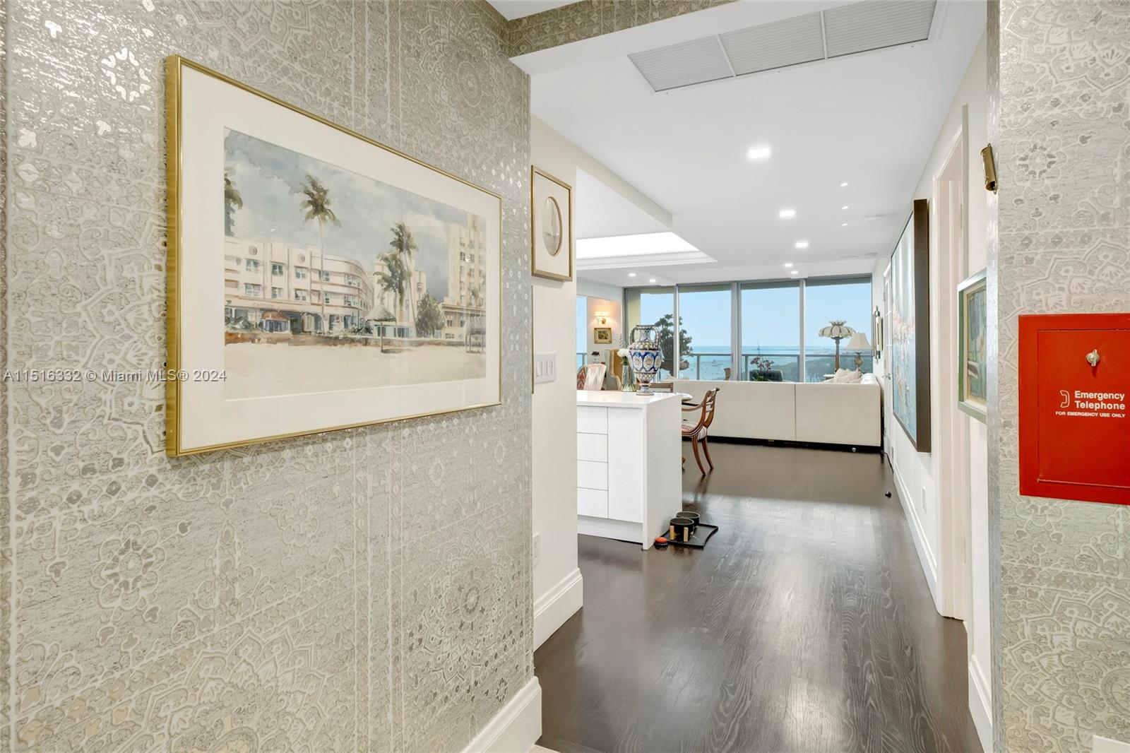 1455 Ocean Dr 904, Miami Beach, FL 33139, 1 Bedroom Bedrooms, ,2 BathroomsBathrooms,Residential,For Sale,Ocean Dr,A11516332