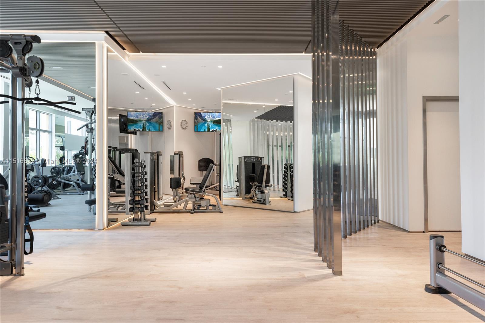 1455 Ocean Dr 904, Miami Beach, FL 33139, 1 Bedroom Bedrooms, ,2 BathroomsBathrooms,Residential,For Sale,Ocean Dr,A11516332