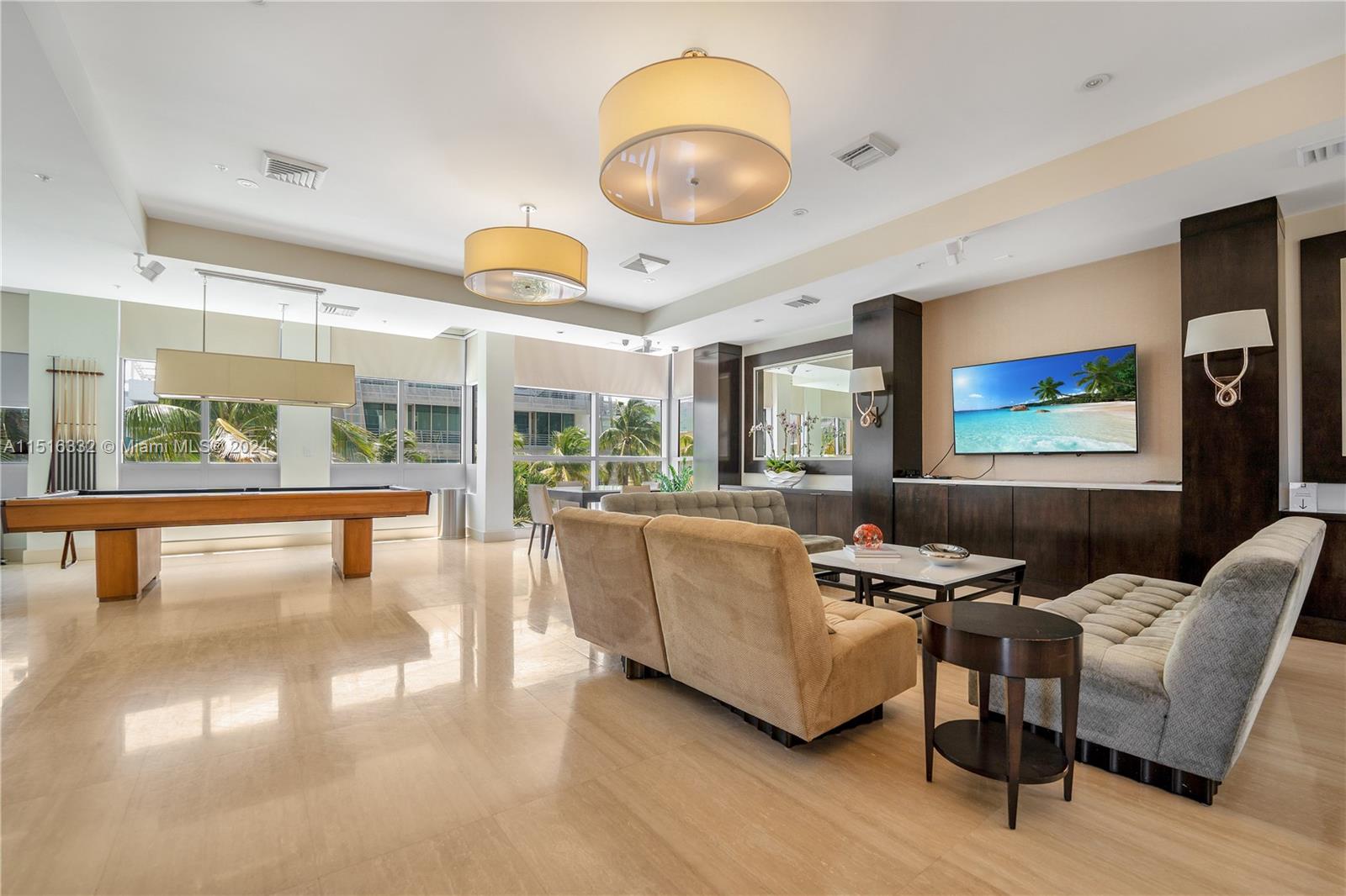 1455 Ocean Dr 904, Miami Beach, FL 33139, 1 Bedroom Bedrooms, ,2 BathroomsBathrooms,Residential,For Sale,Ocean Dr,A11516332