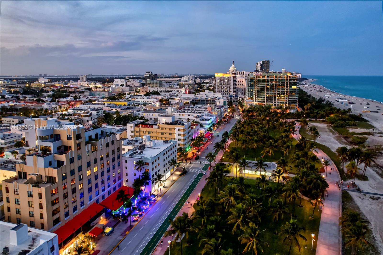 1455 Ocean Dr 904, Miami Beach, FL 33139, 1 Bedroom Bedrooms, ,2 BathroomsBathrooms,Residential,For Sale,Ocean Dr,A11516332