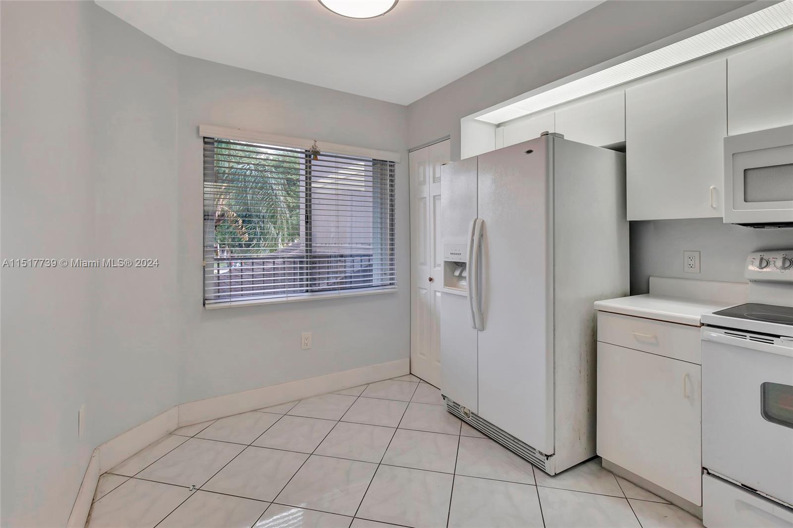 850 SW 138th Ave 208D, Pembroke Pines, FL 33027, 1 Bedroom Bedrooms, ,1 BathroomBathrooms,Residential,For Sale,138th Ave,A11517739