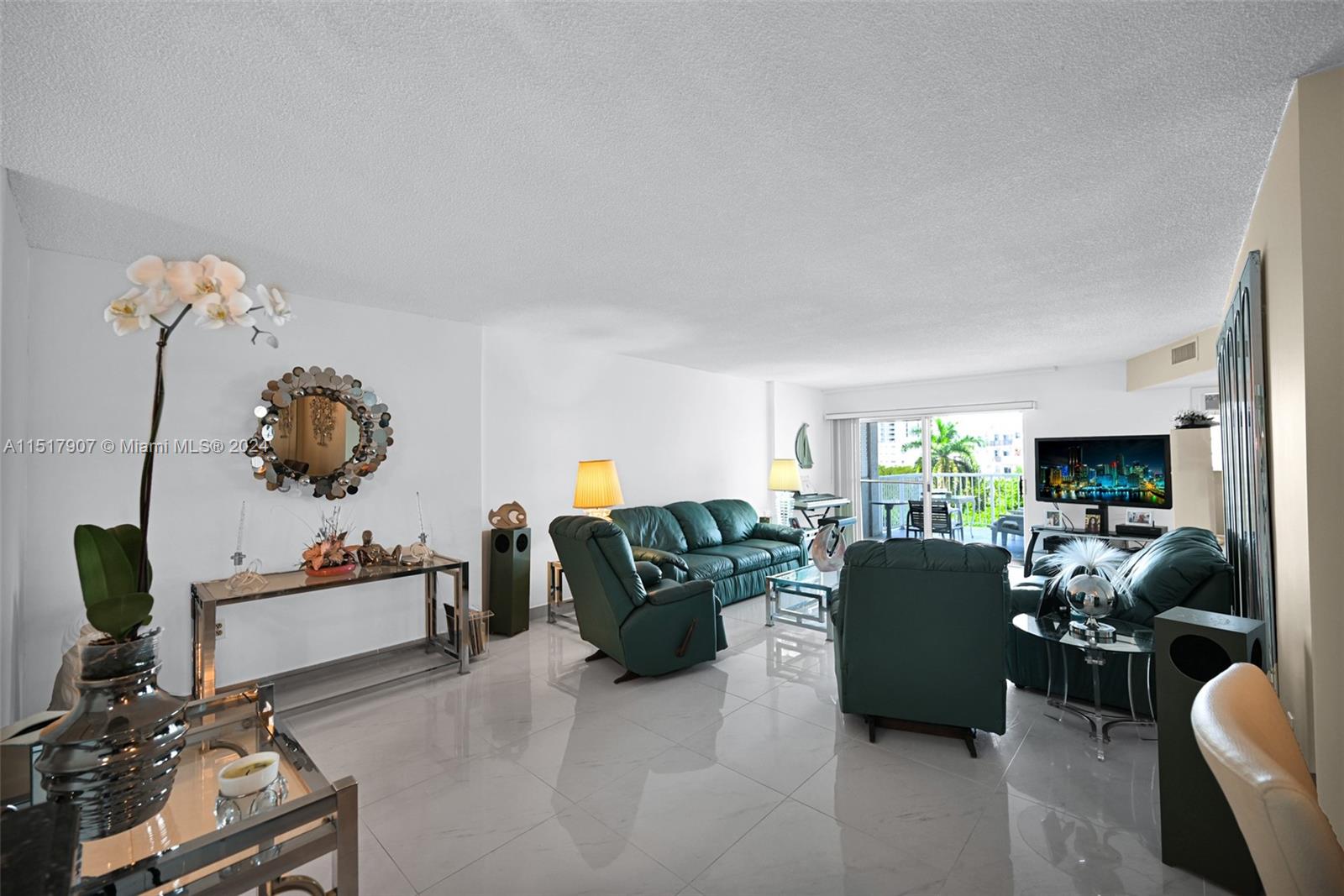 17800 Atlantic Blvd, Sunny Isles Beach, FL, 33160 United States, 2 Bedrooms Bedrooms, ,2 BathroomsBathrooms,Residential,For Sale,Atlantic Blvd,A11517907