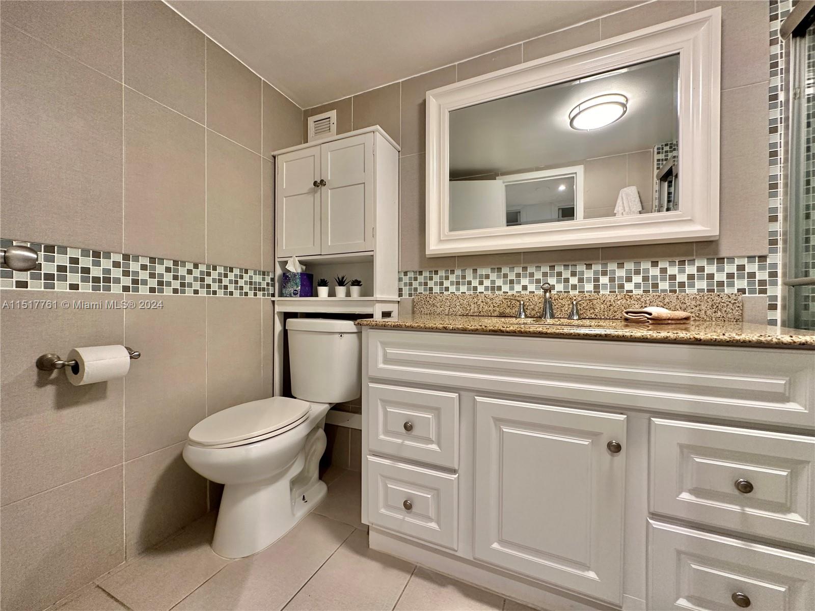 17011 N Bay Rd 202, Sunny Isles Beach, Florida 33160, 3 Bedrooms Bedrooms, ,2 BathroomsBathrooms,Residentiallease,For Rent,17011 N Bay Rd 202,A11517761