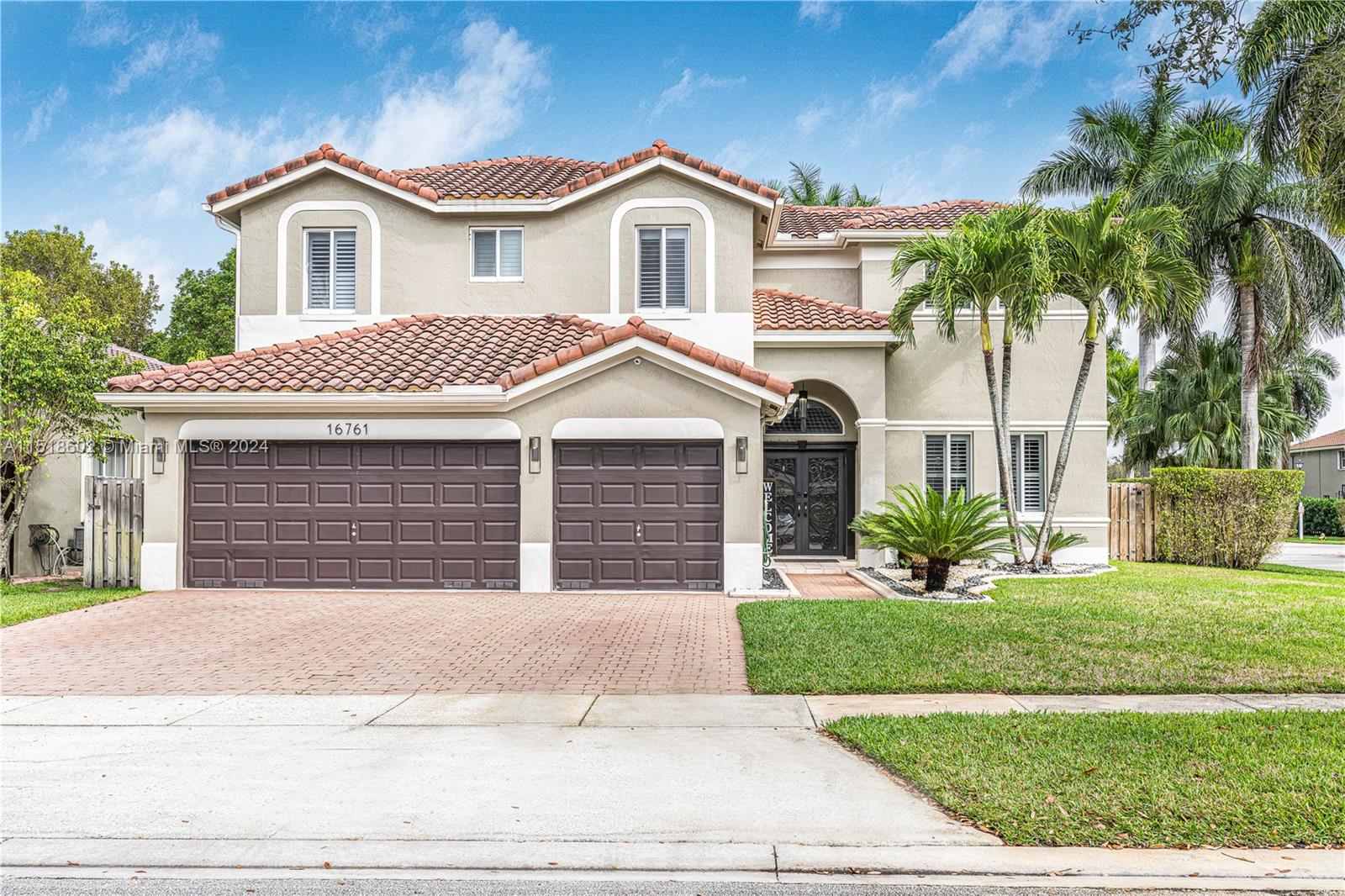 16761 SW 38th St, Miramar, FL 33027, 5 Bedrooms Bedrooms, ,4 BathroomsBathrooms,Residential,For Sale,38th St,A11518602