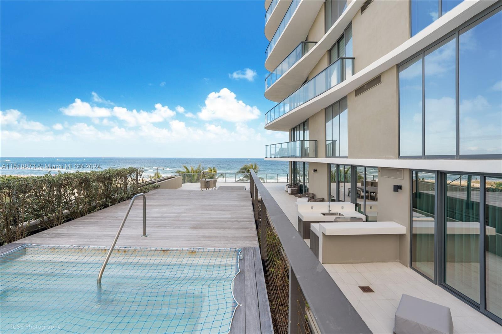 oversized private patio with personal spa
