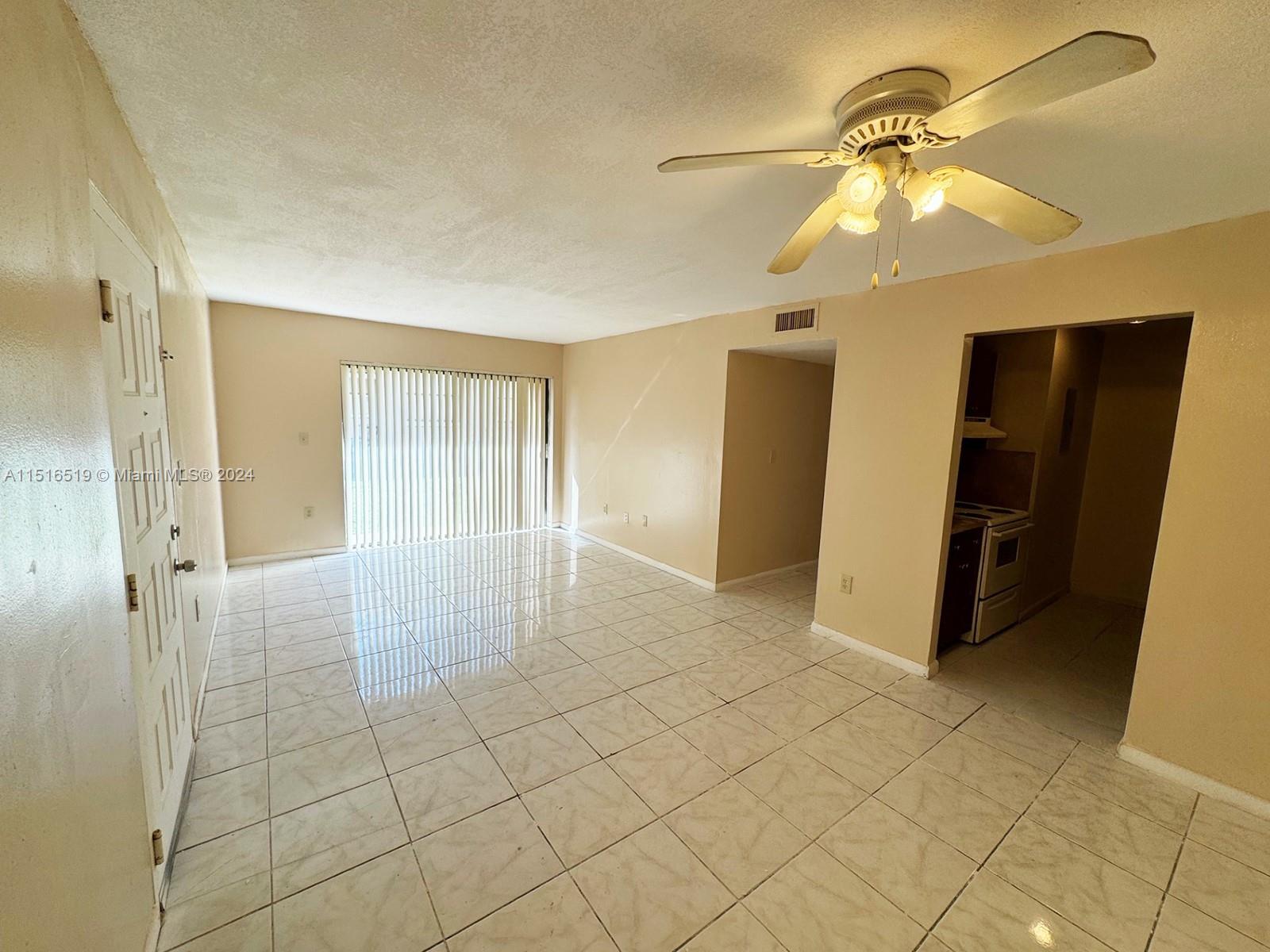 7429 SW 152nd Ave 13-106, Miami, Florida 33193, 2 Bedrooms Bedrooms, ,1 BathroomBathrooms,Residentiallease,For Rent,7429 SW 152nd Ave 13-106,A11516519