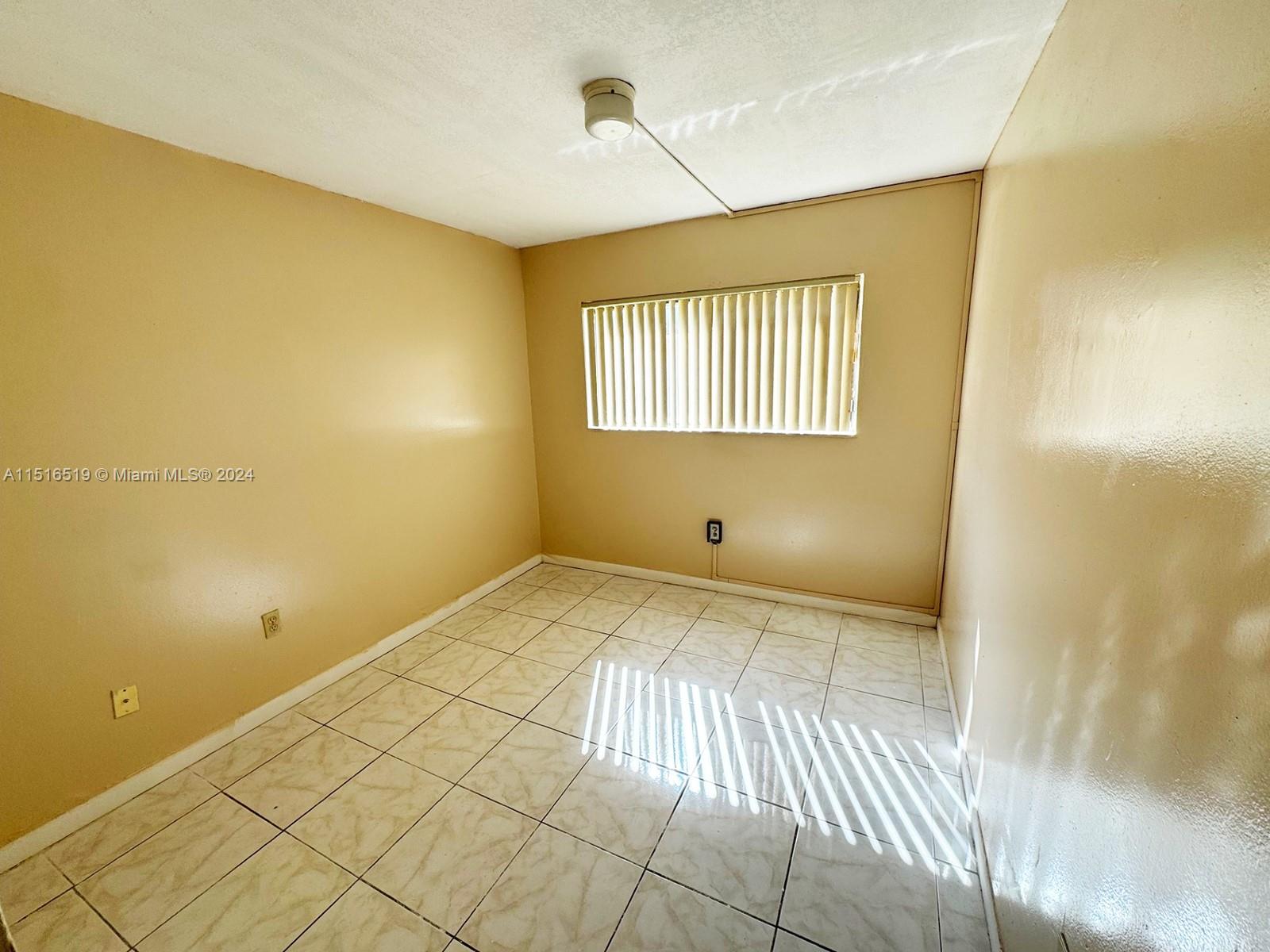 7429 SW 152nd Ave 13-106, Miami, Florida 33193, 2 Bedrooms Bedrooms, ,1 BathroomBathrooms,Residentiallease,For Rent,7429 SW 152nd Ave 13-106,A11516519