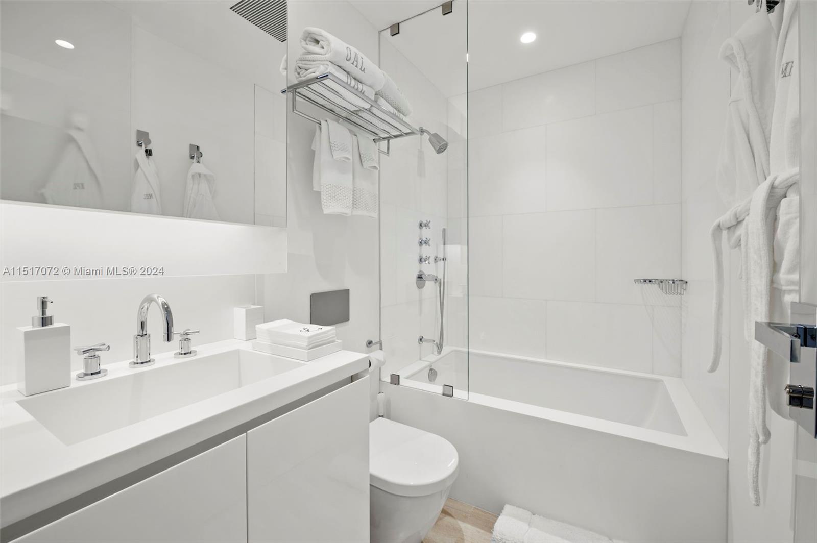 9001 Collins Ave, Surfside, FL, 33154 United States, 3 Bedrooms Bedrooms, ,3 BathroomsBathrooms,Residential,For Sale,Collins Ave,A11517072