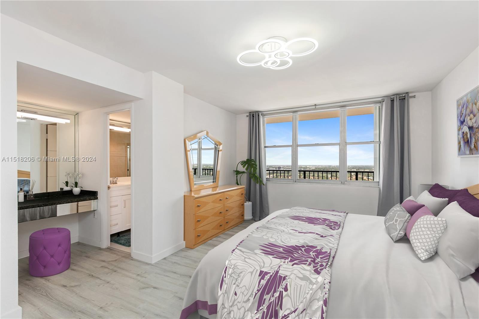 2101 S Ocean Dr 2807, Hollywood, Florida 33019, 2 Bedrooms Bedrooms, ,2 BathroomsBathrooms,Residential,For Sale,2101 S Ocean Dr 2807,A11518206