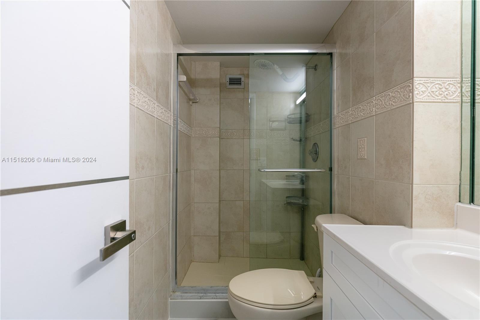 2101 S Ocean Dr 2807, Hollywood, Florida 33019, 2 Bedrooms Bedrooms, ,2 BathroomsBathrooms,Residential,For Sale,2101 S Ocean Dr 2807,A11518206