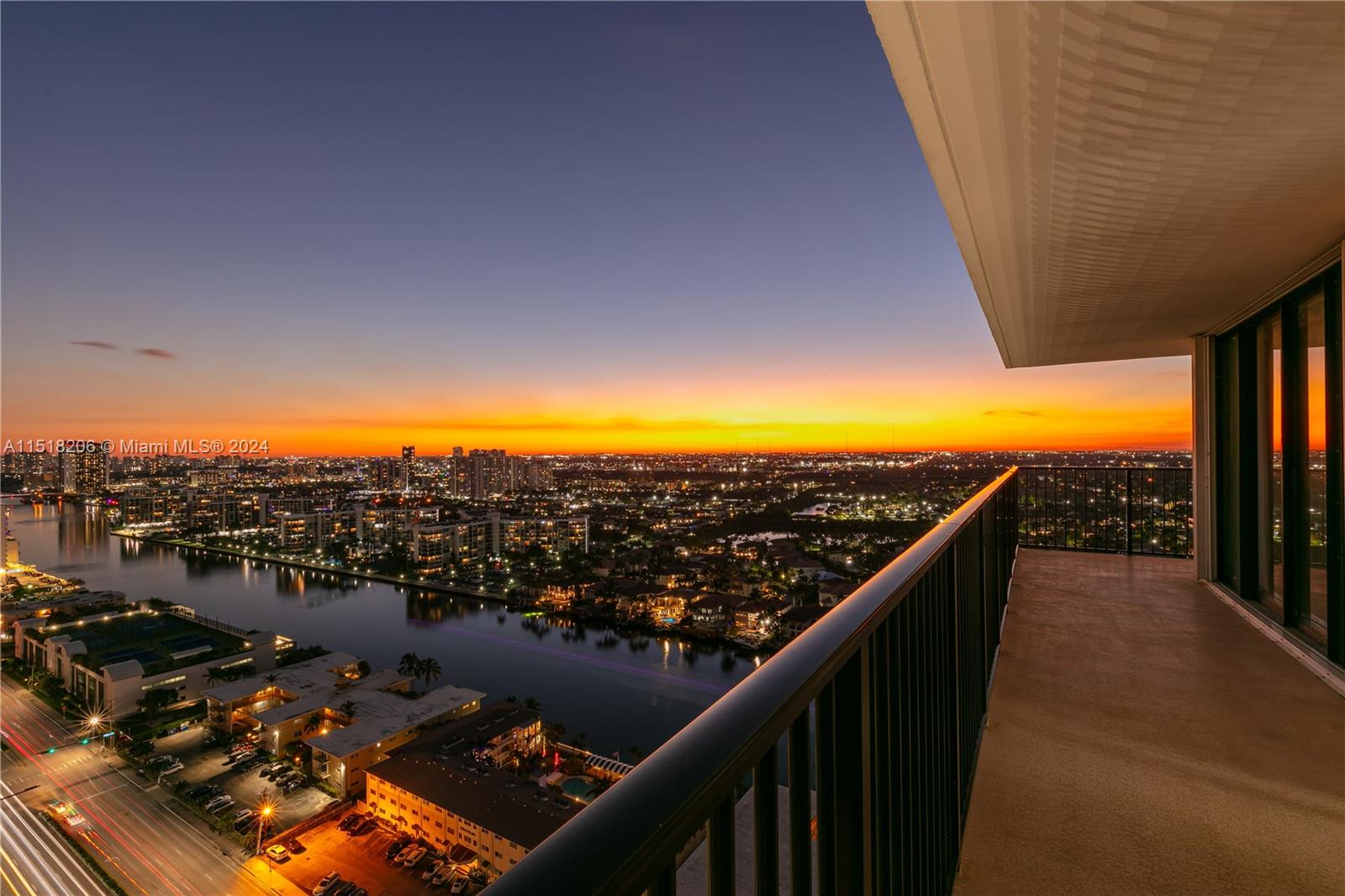 2101 S Ocean Dr 2807, Hollywood, Florida 33019, 2 Bedrooms Bedrooms, ,2 BathroomsBathrooms,Residential,For Sale,2101 S Ocean Dr 2807,A11518206