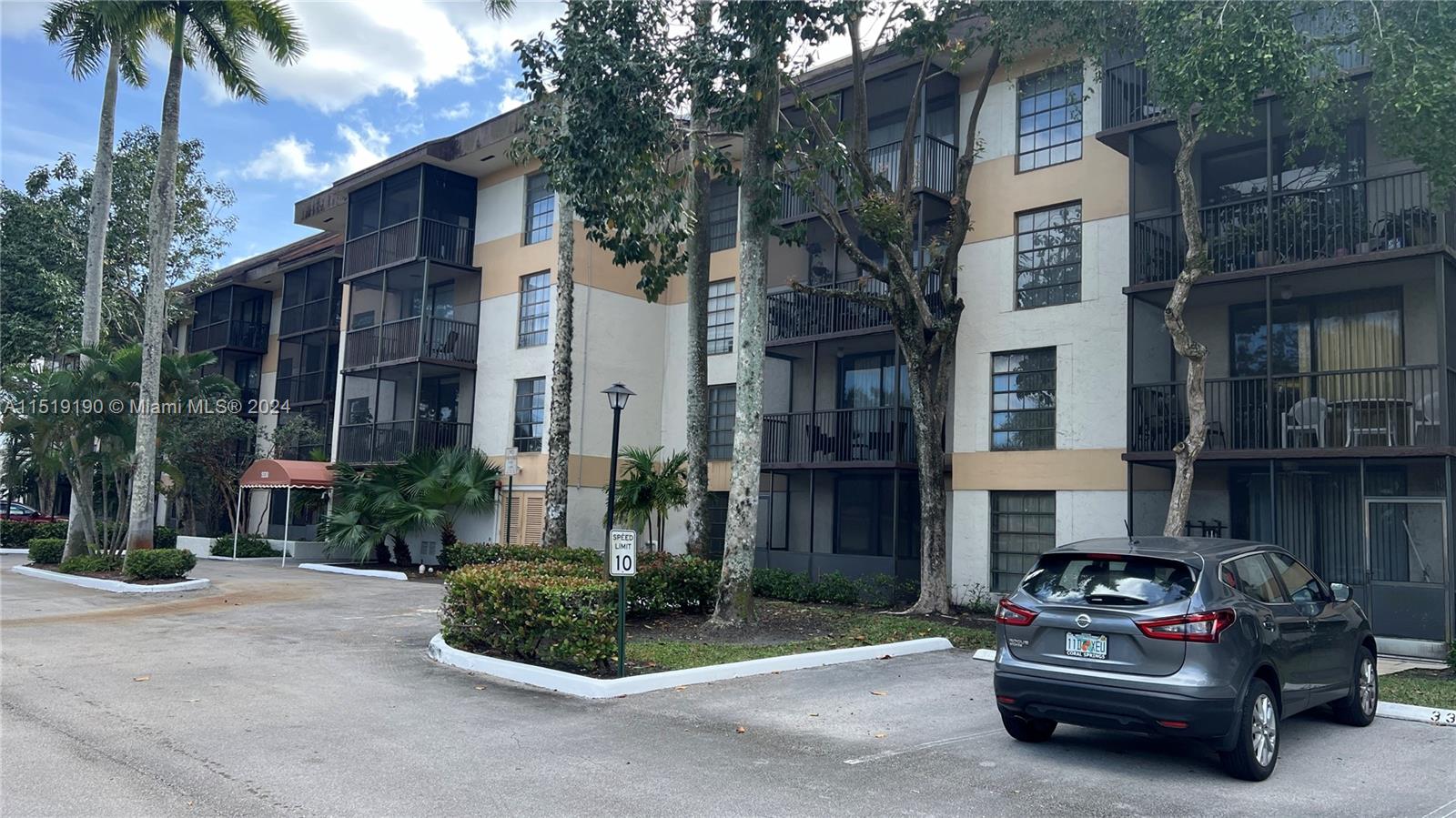 5530 NW 44th St 108C, Lauderhill, Florida 33319, 1 Bedroom Bedrooms, ,1 BathroomBathrooms,Residential,For Sale,5530 NW 44th St 108C,A11519190