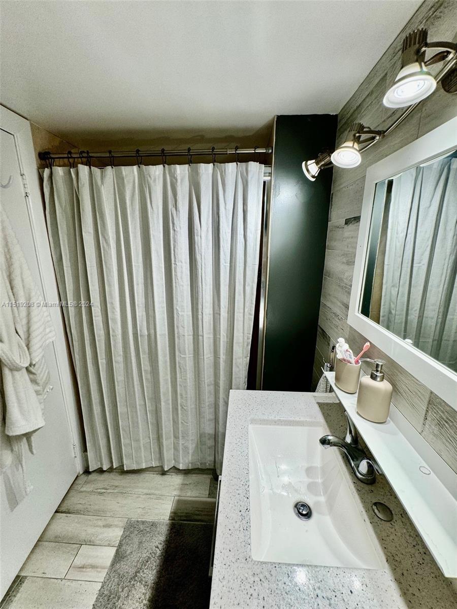 2780 183rd St, Aventura, FL, 33160 United States, 2 Bedrooms Bedrooms, ,2 BathroomsBathrooms,Residential,For Sale,183rd St,A11519208