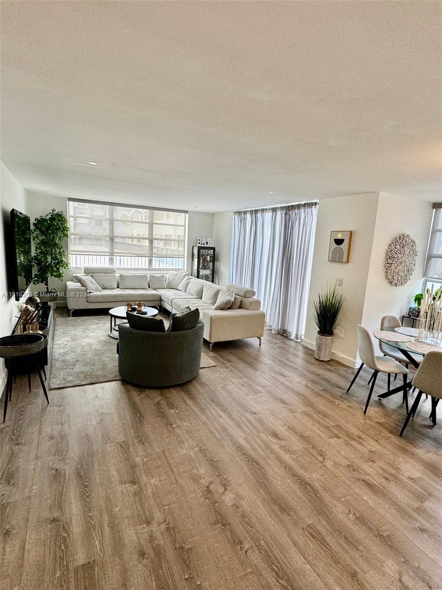 2780 183rd St, Aventura, FL, 33160 United States, 2 Bedrooms Bedrooms, ,2 BathroomsBathrooms,Residential,For Sale,183rd St,A11519208