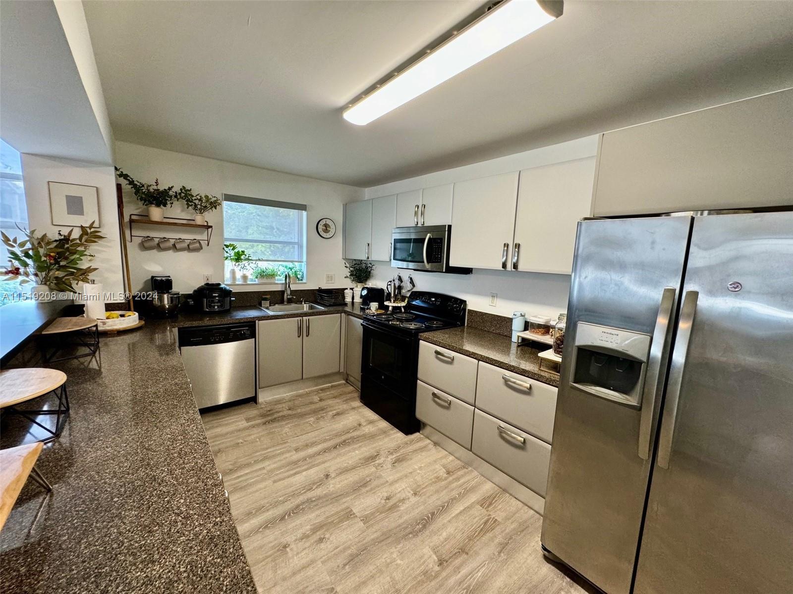 2780 183rd St, Aventura, FL, 33160 United States, 2 Bedrooms Bedrooms, ,2 BathroomsBathrooms,Residential,For Sale,183rd St,A11519208