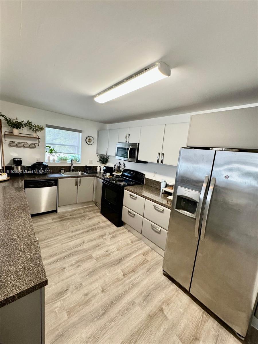 2780 183rd St, Aventura, FL, 33160 United States, 2 Bedrooms Bedrooms, ,2 BathroomsBathrooms,Residential,For Sale,183rd St,A11519208