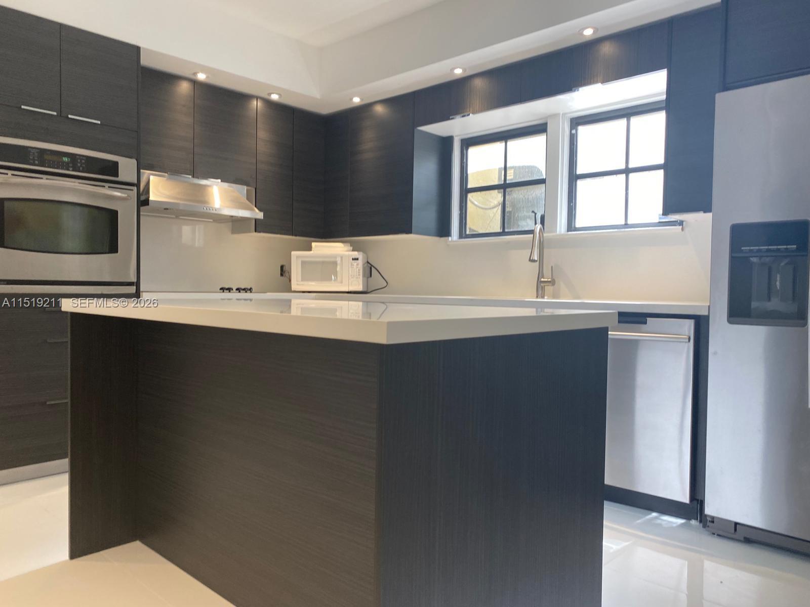 8900 NE 1st Ave 1, El Portal, Florida 33138, 4 Bedrooms Bedrooms, ,2 BathroomsBathrooms,Residentiallease,For Rent,8900 NE 1st Ave 1,A11519211