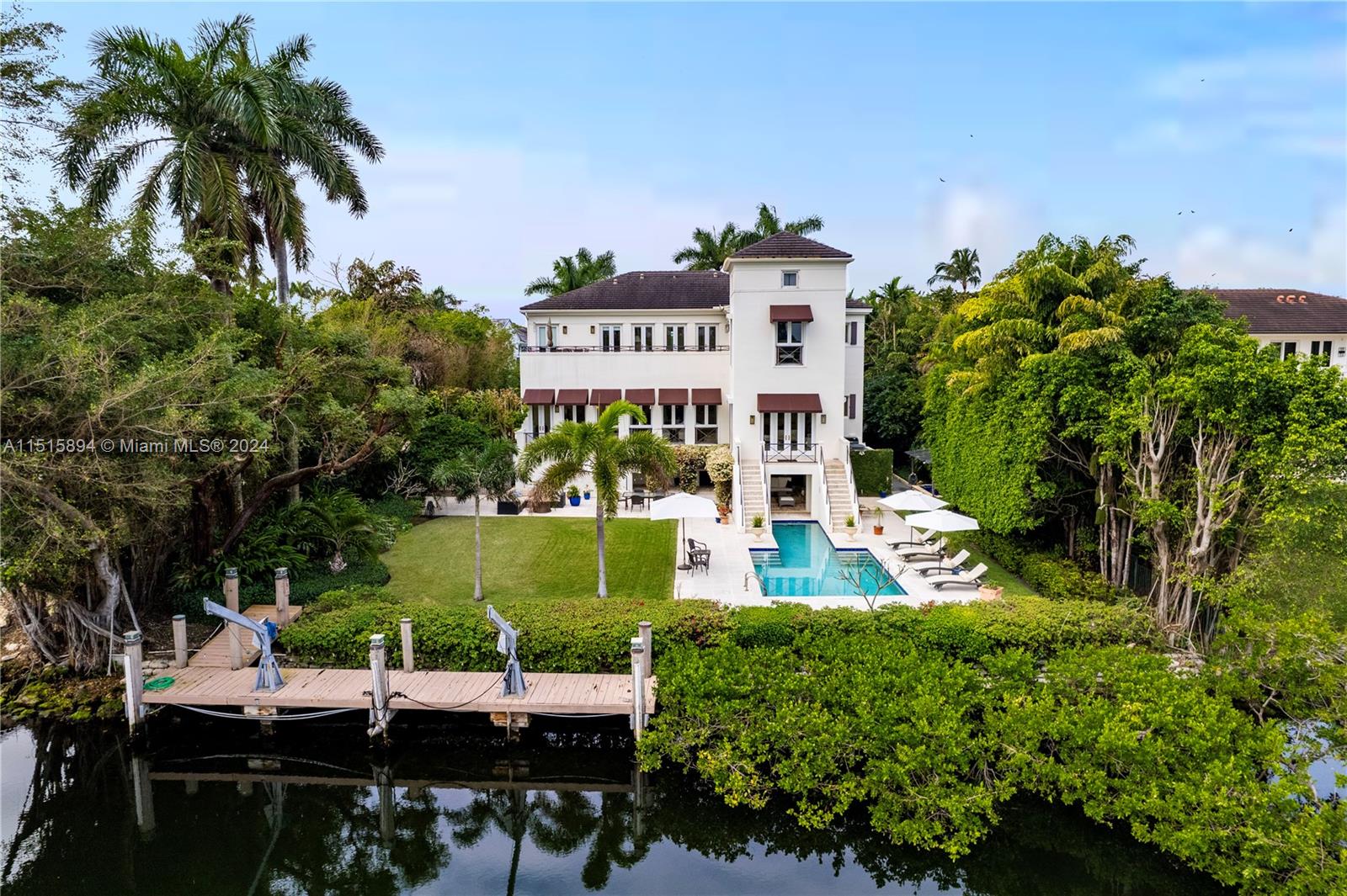 House for Sale in Coral Gables, FL