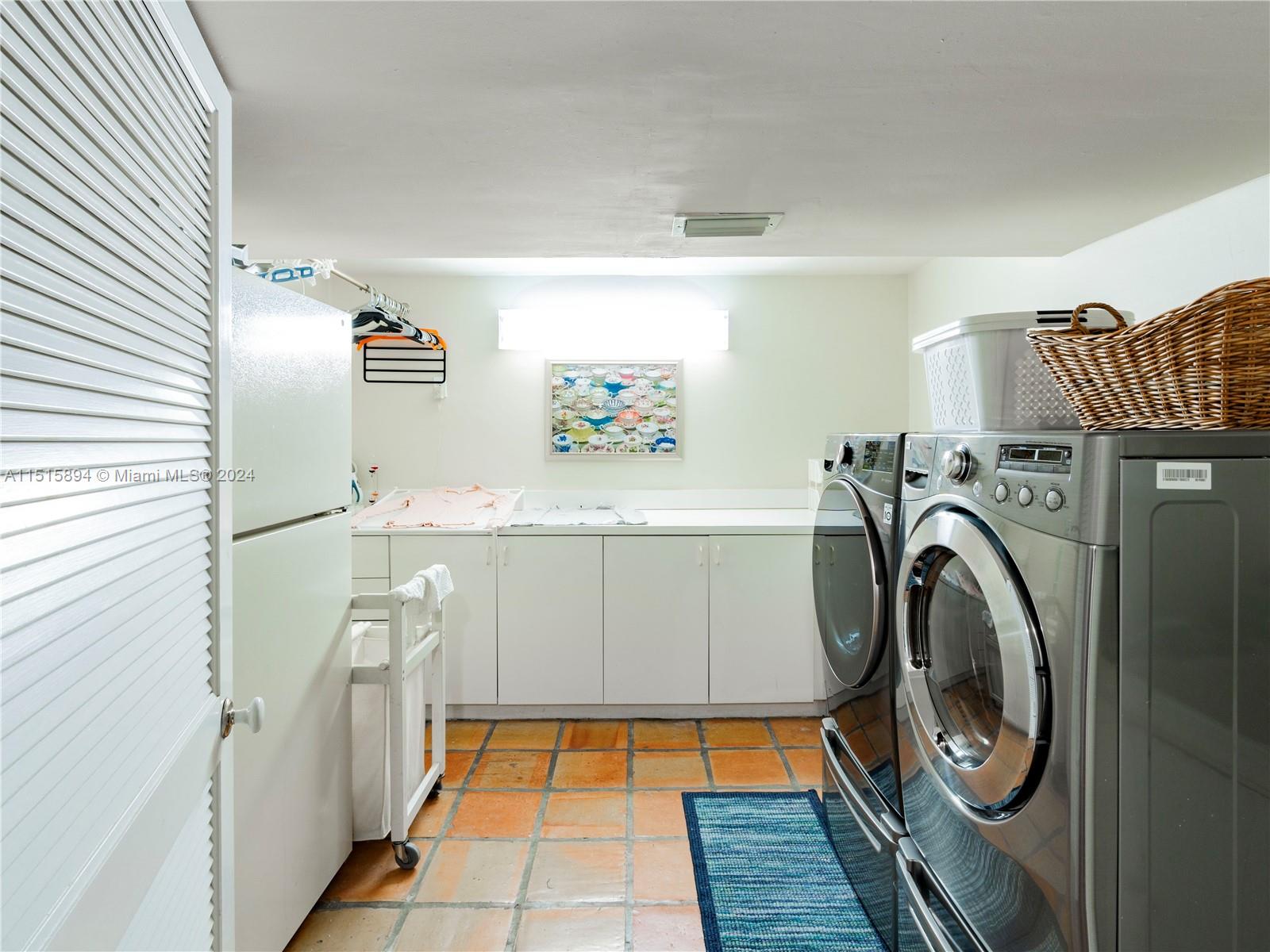 285 Costanera Rd, Coral Gables, FL, 33143 United States, 6 Bedrooms Bedrooms, ,6 BathroomsBathrooms,Residential,For Sale,Costanera Rd,A11515894