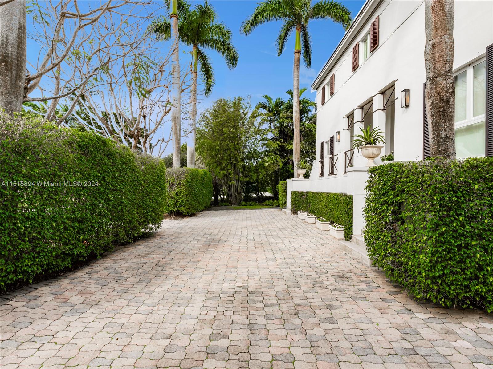 285 Costanera Rd, Coral Gables, FL, 33143 United States, 6 Bedrooms Bedrooms, ,6 BathroomsBathrooms,Residential,For Sale,Costanera Rd,A11515894