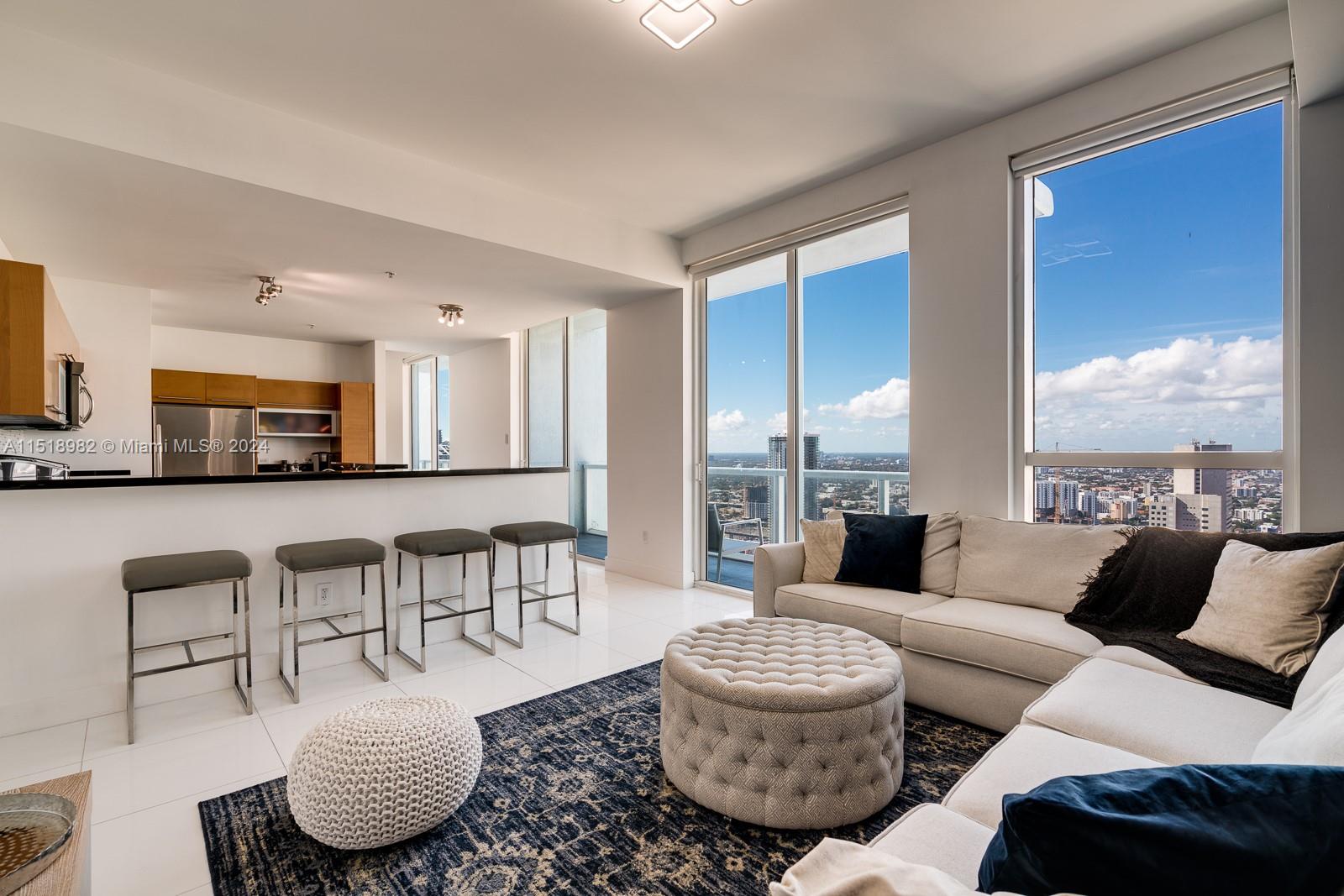 253 NE 2nd St PH4904, Miami, Florida 33132, 3 Bedrooms Bedrooms, ,5 BathroomsBathrooms,Residentiallease,For Rent,253 NE 2nd St PH4904,A11518982