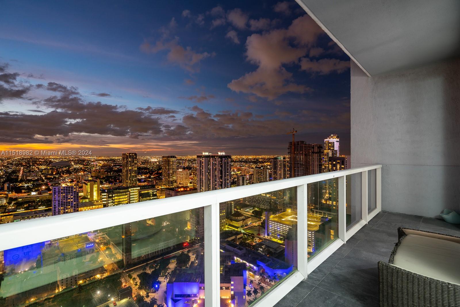 253 NE 2nd St PH4904, Miami, Florida 33132, 3 Bedrooms Bedrooms, ,5 BathroomsBathrooms,Residentiallease,For Rent,253 NE 2nd St PH4904,A11518982