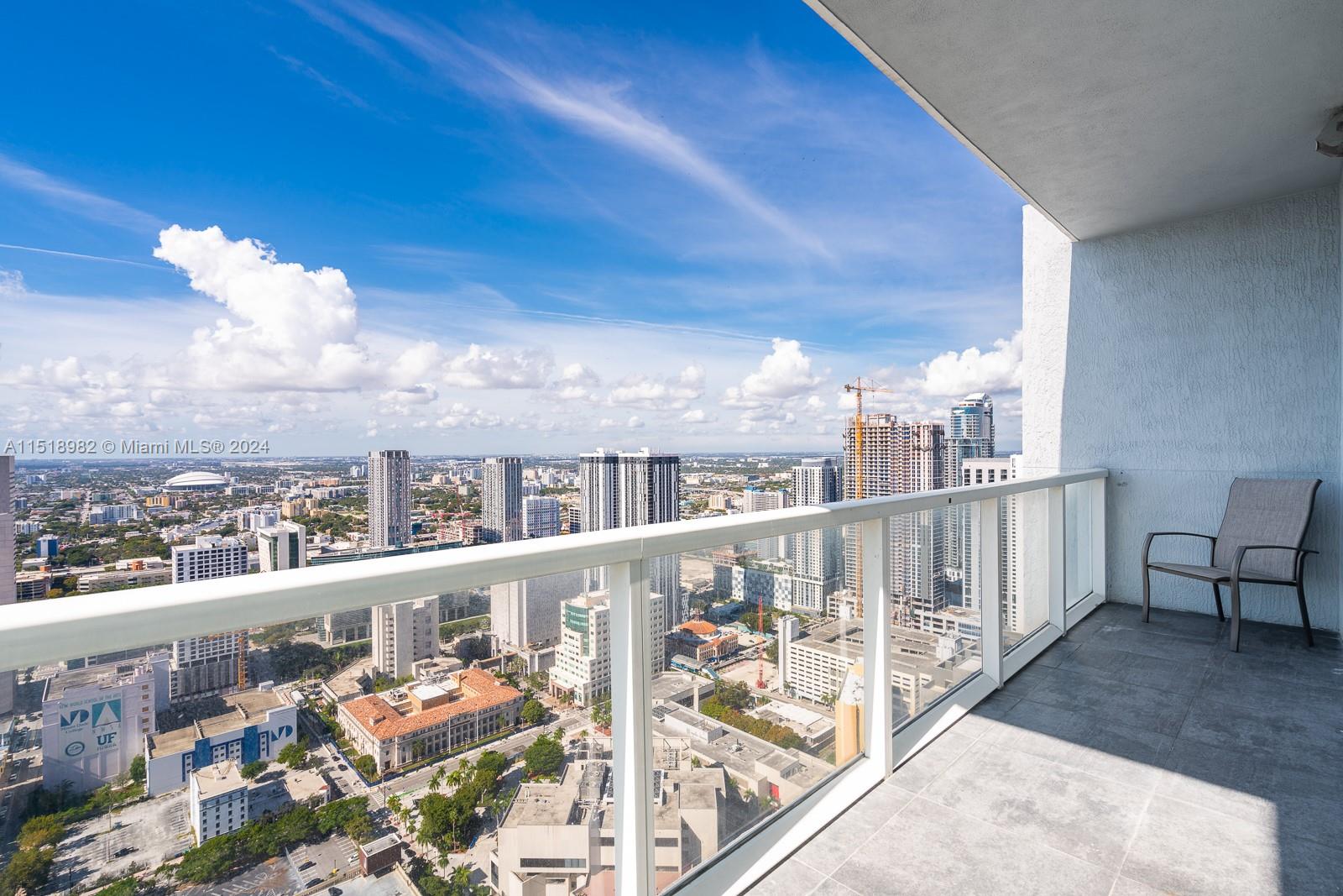 253 NE 2nd St PH4904, Miami, Florida 33132, 3 Bedrooms Bedrooms, ,5 BathroomsBathrooms,Residentiallease,For Rent,253 NE 2nd St PH4904,A11518982